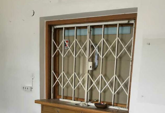 Schalter Bahnhofsgebäude Lermoos